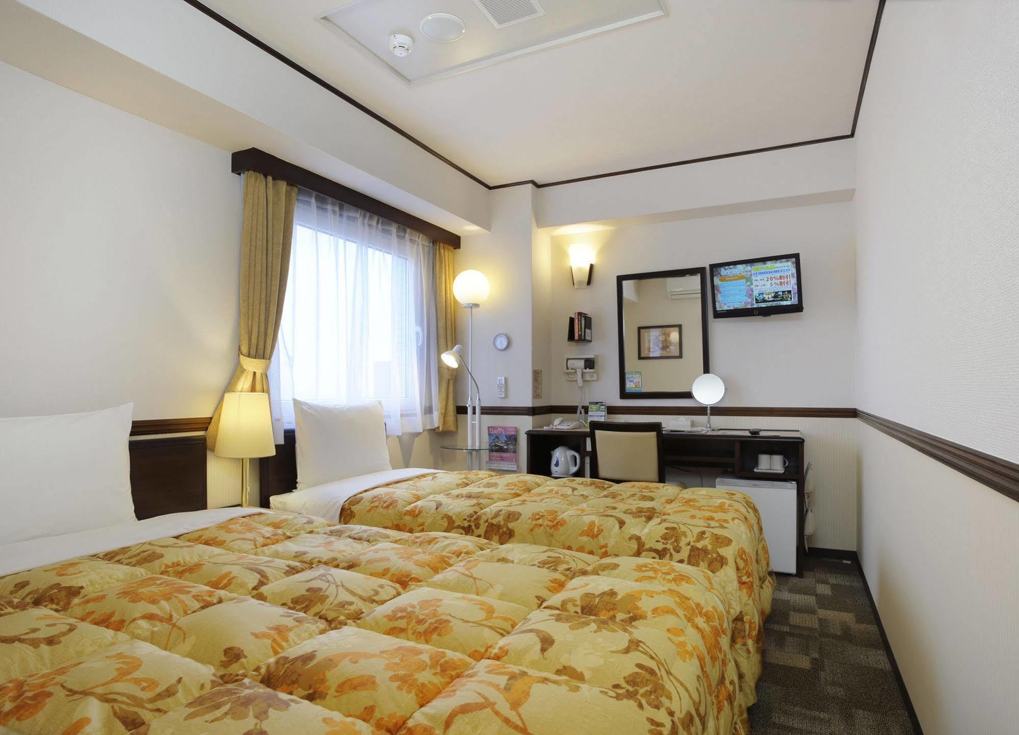 Toyoko Inn Sendai Higashi-Guchi No 2 Exteriör bild
