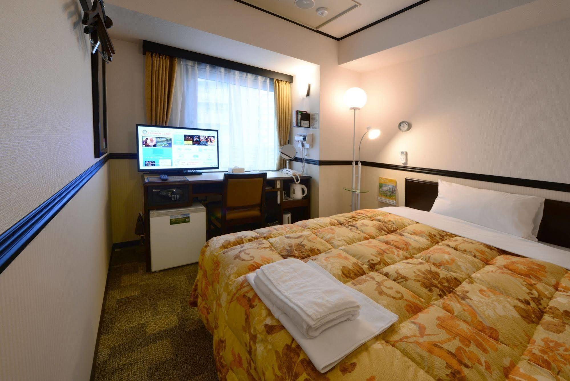 Toyoko Inn Sendai Higashi-Guchi No 2 Exteriör bild