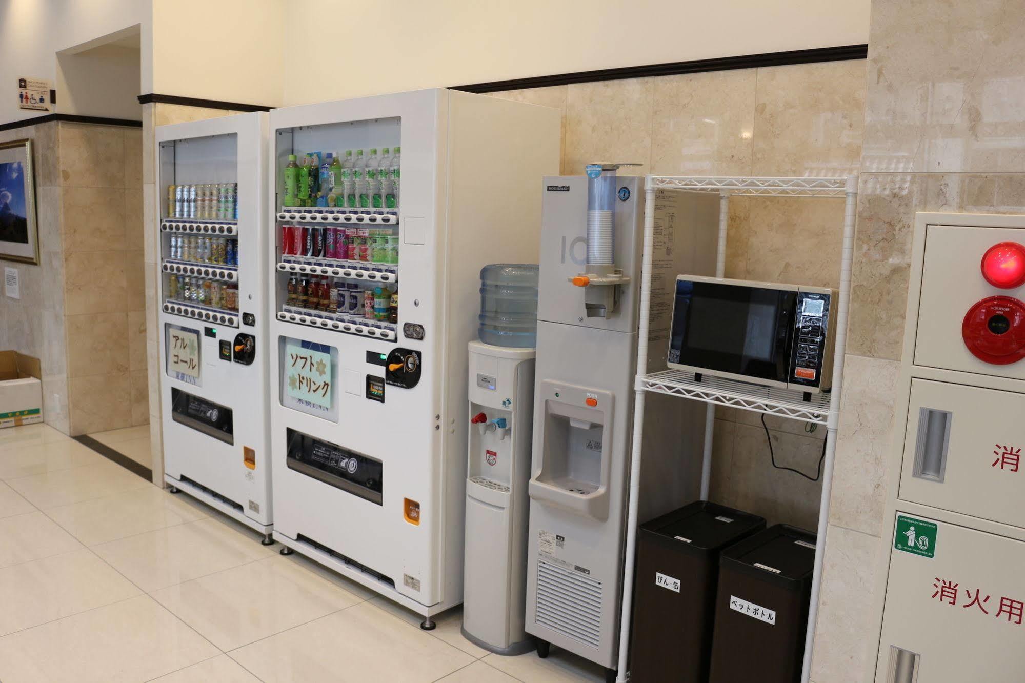 Toyoko Inn Sendai Higashi-Guchi No 2 Exteriör bild